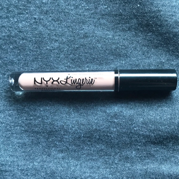 NYX Lingerie liquid lipstick - Picture 1 of 2